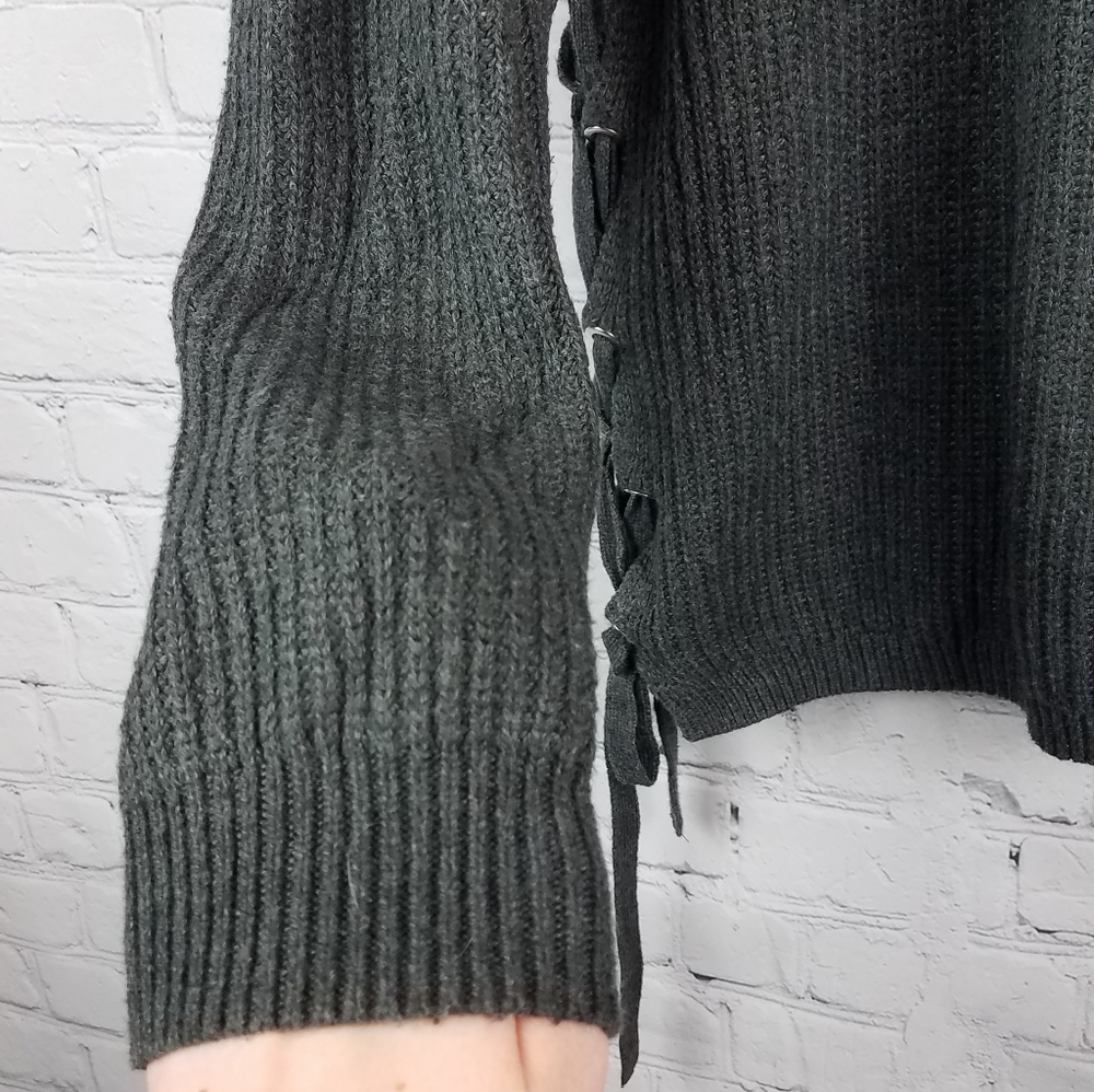 Ruby Moon Oversized Sweater - Picture 4 of 10